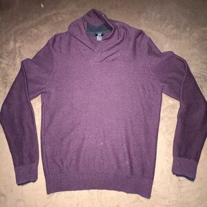 H&M Men's Burgundy Turtleneck Sweater